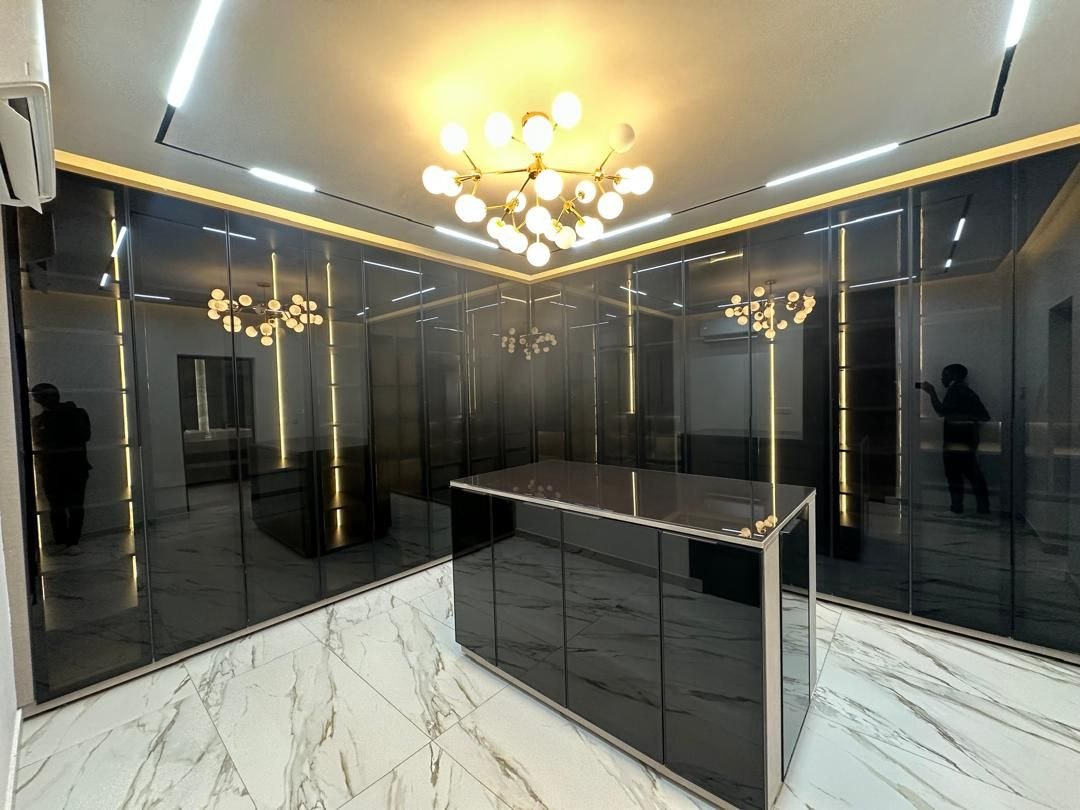 Dressing sur mesure en verre fumé